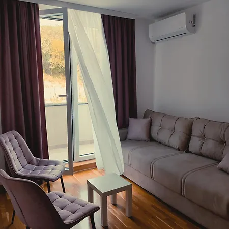 Aquarelle Sa Bazenom, Delux Sa Bazenom * Vrnjačka Banja